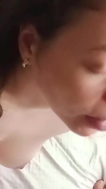 Amateur blowjob and cum swallowing | Clip 2