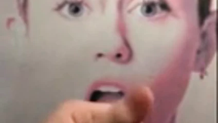 Miley Cyrus'a Cum haraç!