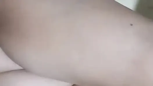Ich steckte meinen schwanz in ihre muschi, was für ein gutes gefühl