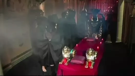 Court porn video – Great Orgy at Cleop's Court
