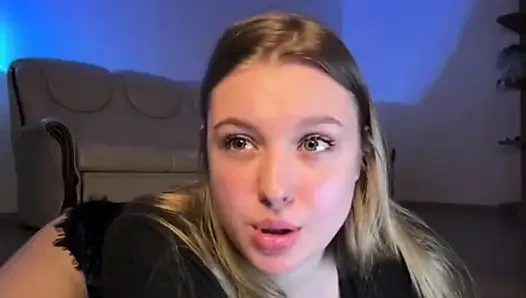 A sloppy blowjob with Jucielussie and a close-up fuck