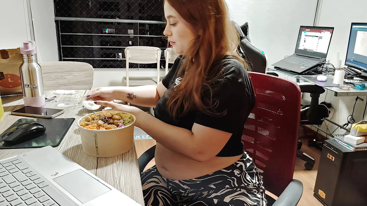Nicole's Massive Takeout Stuffing - Mage &röv Retas