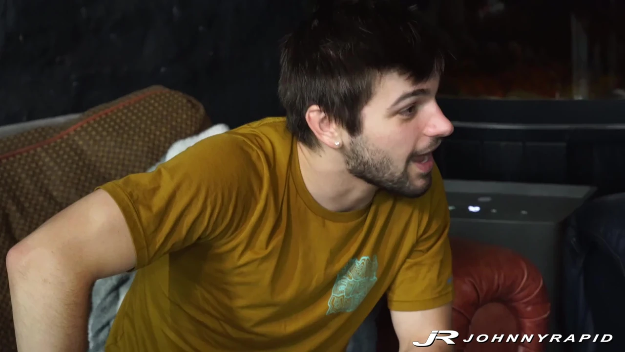 Johnnyrapid Blaine Porter büyük zenci Trevor'a gırtlağına kadar alıyor