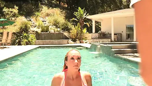 Лесбийские летние вибраторы - пирожки для плавания