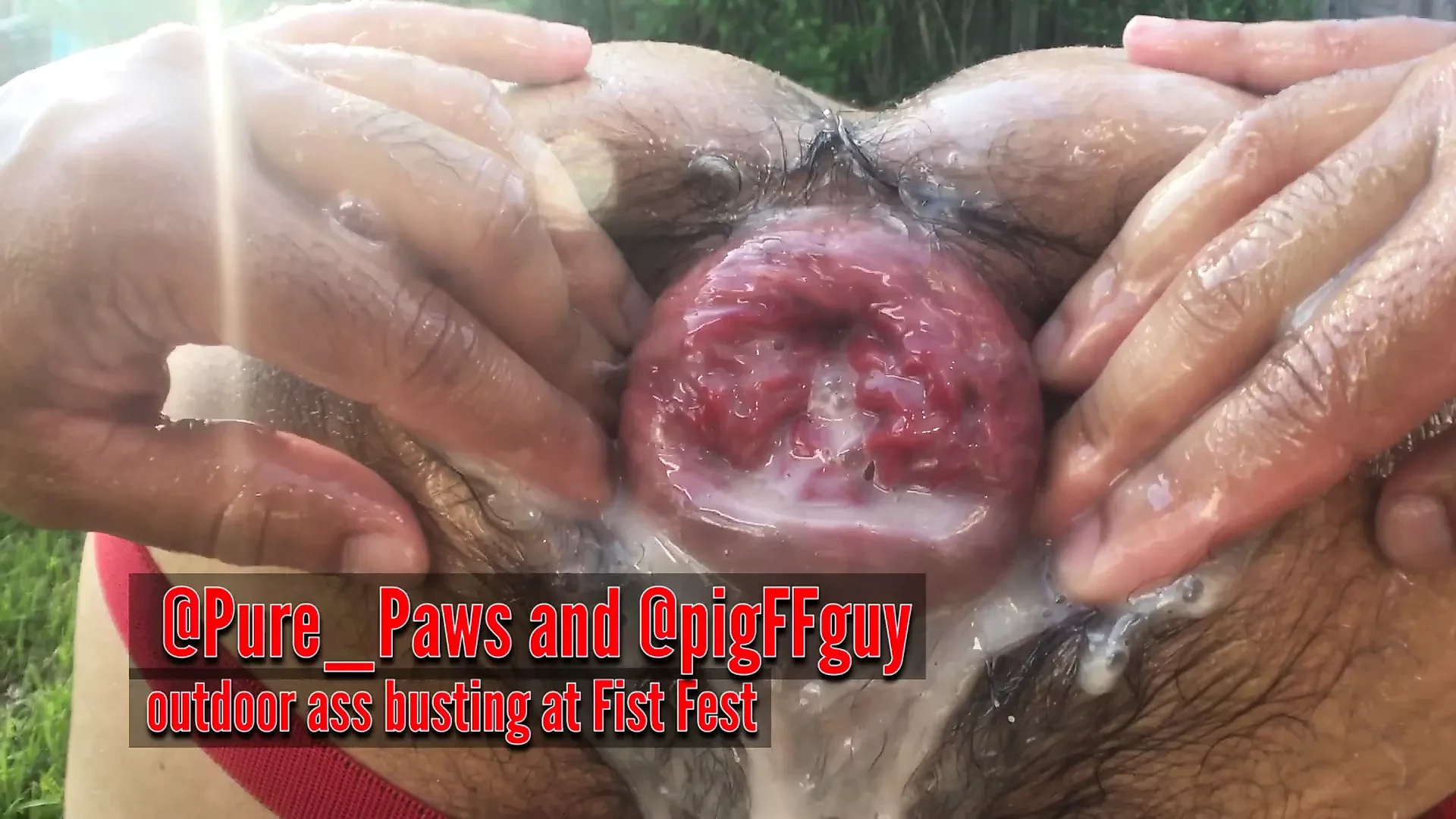 DOUBLE ASS BUST: BLACK TOP FUCKS AND FISTS pigFFguy