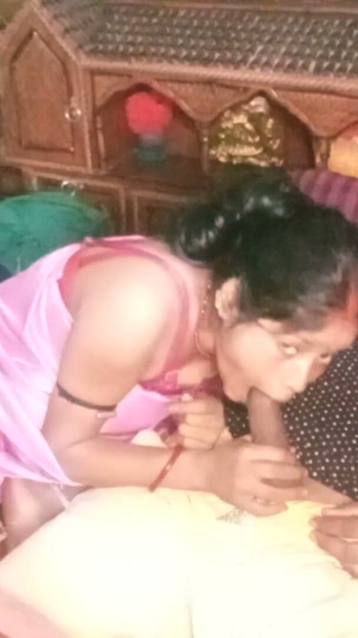 Bihari sexy housewife fucked with her father in law bihari couple | Clip 1