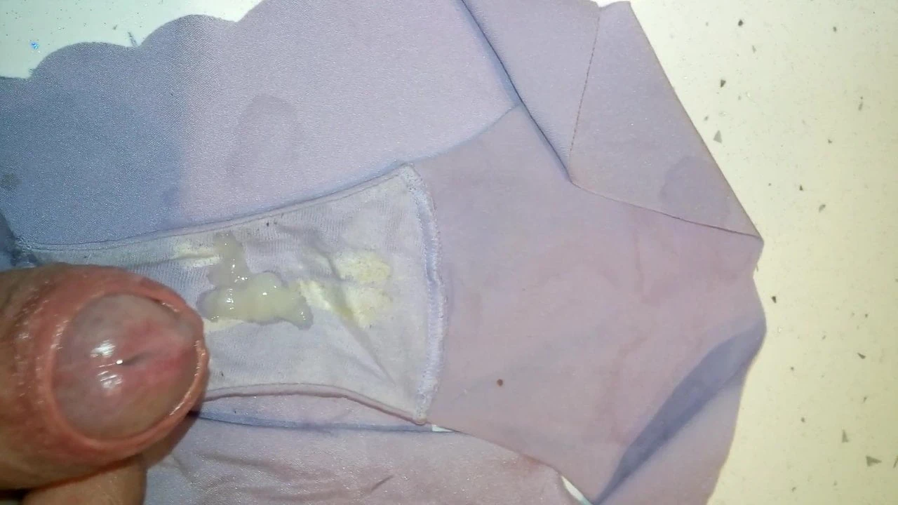 Quần lót của mẹ tôi