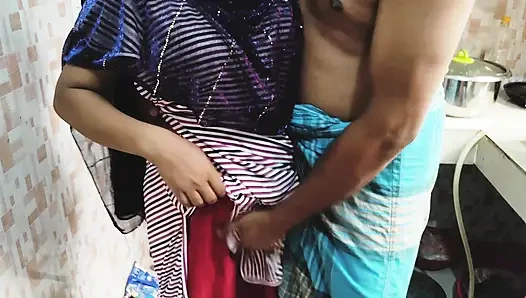 Beautiful Maid bhabhi first Interview Sex! Indian Sex  Bhabhi ne Apne devar ko Apne room mein Bulaya sex ke liye jab unke pati Ghar per