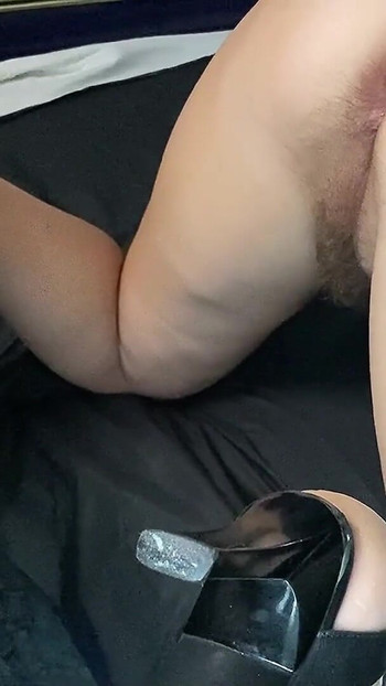 Muss man teilen moment von "FACING CAMERA PAINAL. AMATEURIN, BEHAARTE GROBE ANAL-ZERSTÖRUNG."