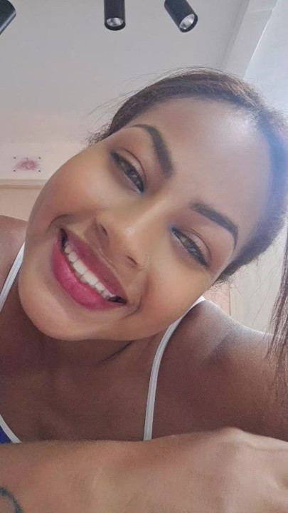 Odličan početak nedelje, slatka moja, spremna za početak ove nedelje sa puno zabave? Čekaću te sada