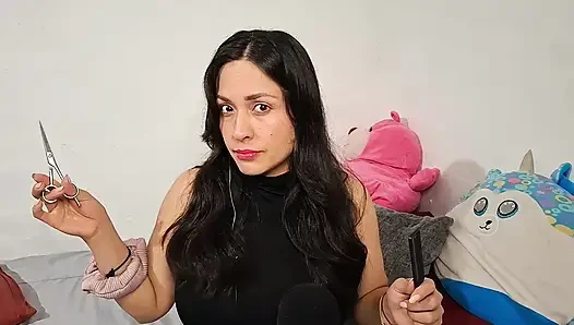 Ролевая игра ASMR, твоя подруга обрезает тебе волосы
