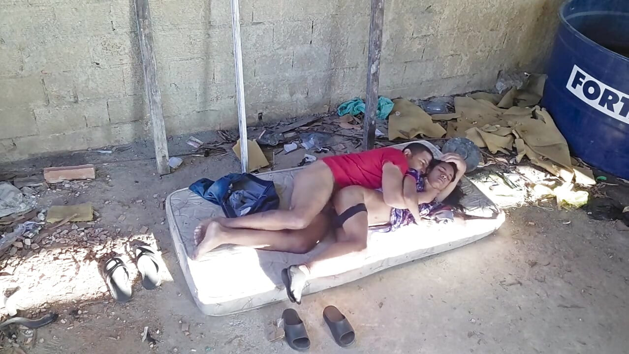 Lesbiană pe Terasă