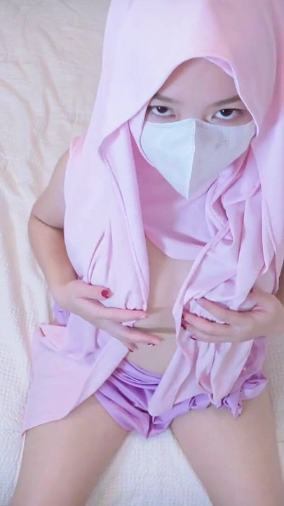 POV: A Malaysian Hijabi Girl Teasing You In Purple Dress Sweet But Distracting Part 1 | Clip 1