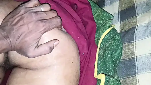 On Valentine's Day, sister-in-law 😋 had sex all night, desi sister-in-law in desi style, village sex housewife indian couple.