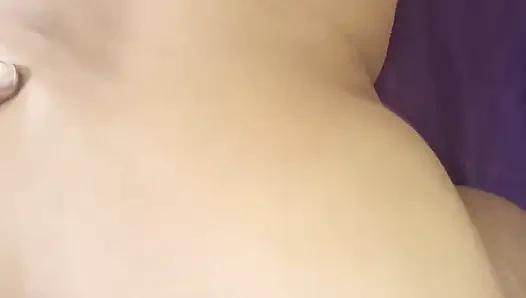 Хардкорная подруга трахается в порно