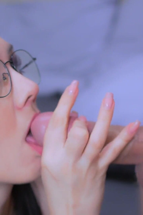 Wench Gives Blowjob Her Boy's