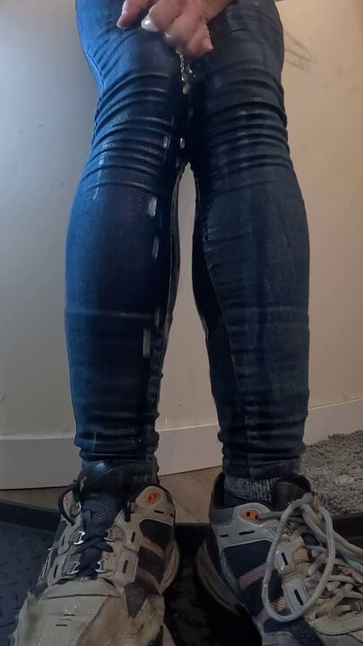 My first women's jeans wetting