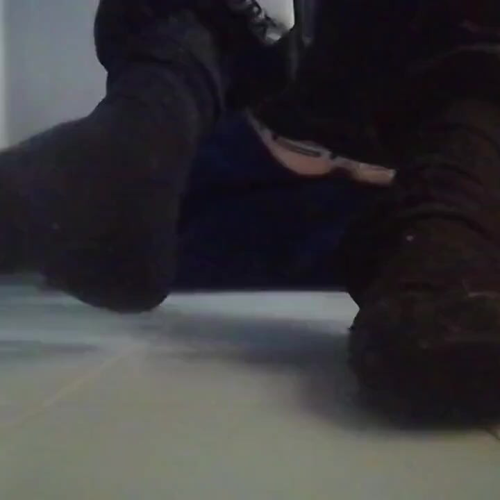 Guy tied her legs and opens her tight ass