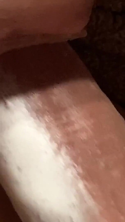 Gilf Dobijam pičku ispunjenu spermom, a zatim mi je lice poprskano spermom, debelim, curećim muškim sokom | Klip 1