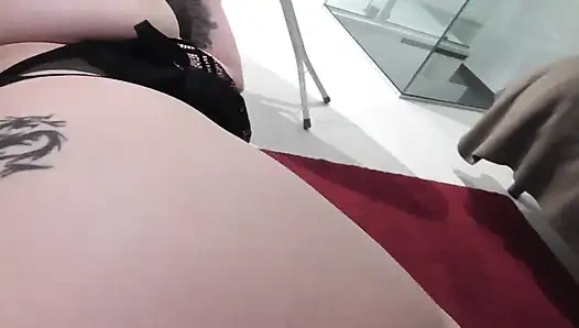 Lisi kitty si cewek sange yang berharap bisa ngentot dan crot di toketnya