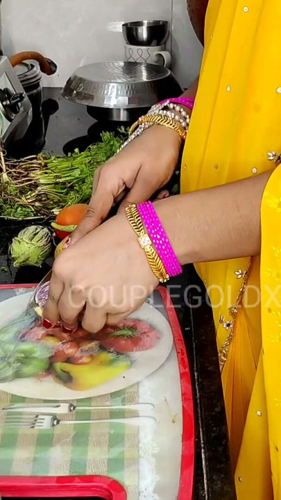 Komal with Kichen choda | Clip 1