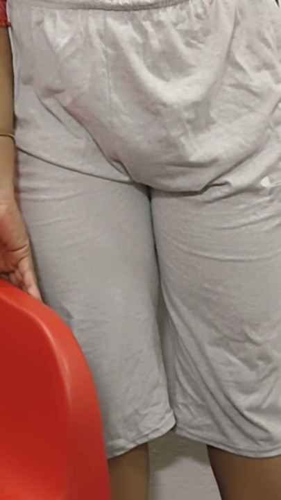 Garota universitária tâmil se masturbando webcam sex Call Me sherni vídeo caseiro de chat de sexo | Clip 1