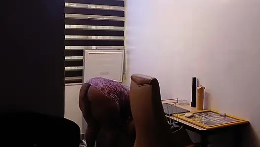 Domestic Duties: Ebony Fat Ass Babe Bending Over