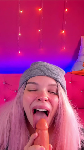 Teen's Deepthroat