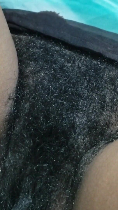 Homemade - rekaman seks tante seksi dengan memek berbulu yang super hot | Klip 1