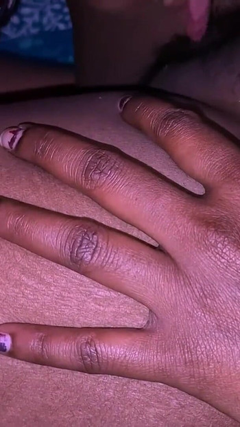 Heißer lesbischer sex mit tamilischer ehefrau | Clip 3