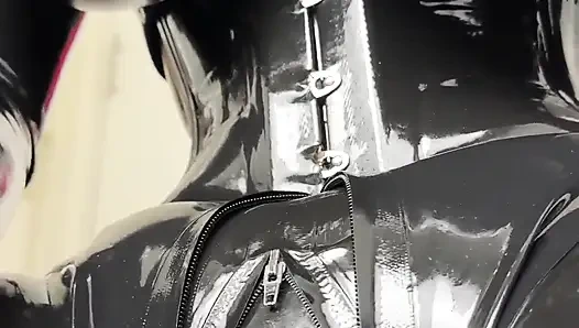 Давай делать всё вместе в тяжёлой резине