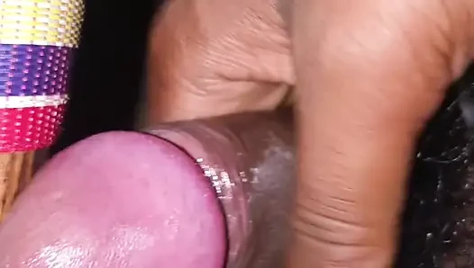 Erkekler Khatiya Desi ile seks yapıyor. Hintli erkekler sert yarakla desi tarzı seks