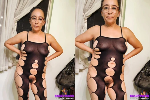 VIDEOS OF A MAID SHOWING OFF HER HAIRY PUSSY AND HER NICE TITS