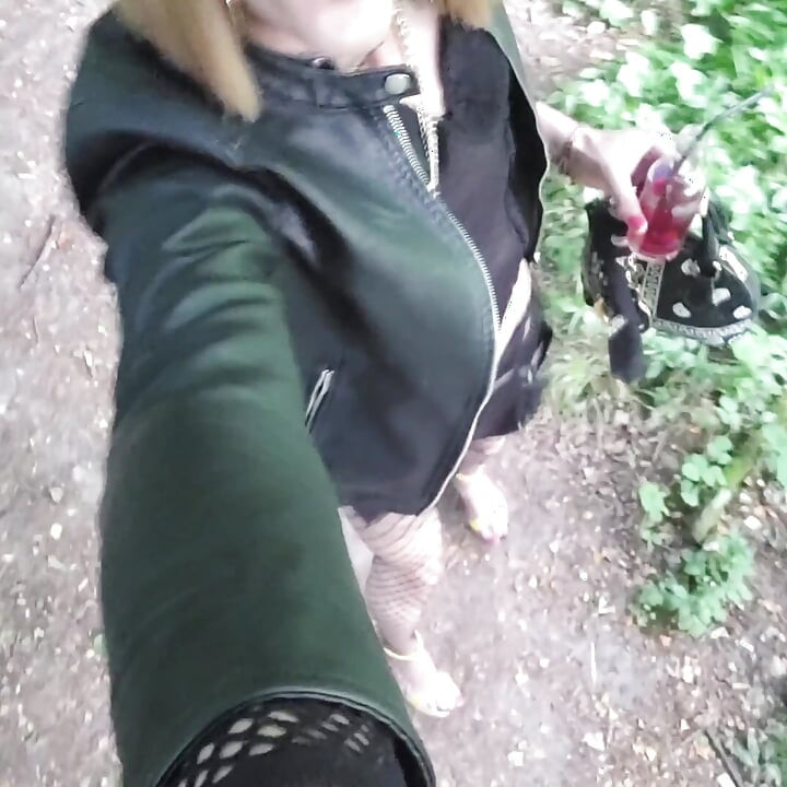 Fantasme of a Câtain. Walk in a Landfill in Sperme. Cumslut Cumdown Vanessabitchx Parischiennetrvprod