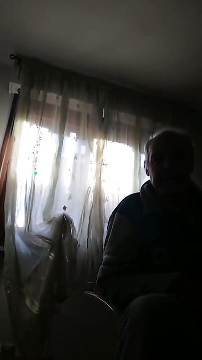 你听到我手在我坚硬肿胀的阴茎上手淫的声音