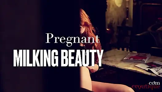 Martina violet - si cantik hamil yang lagi hamil memerah susu