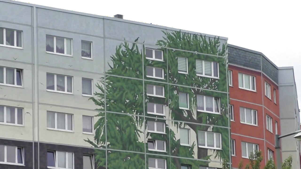 纹身黑发女郎被大黑屌喷出