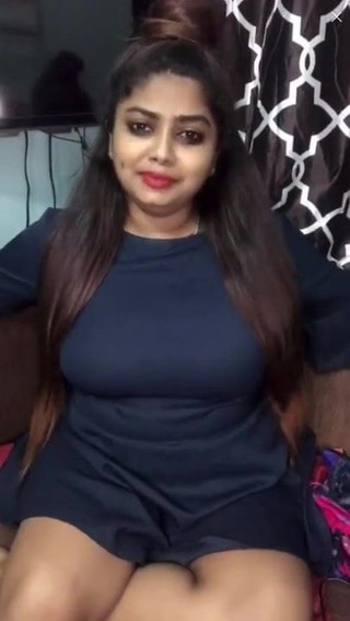 Tango Streaming Queen Big Boob