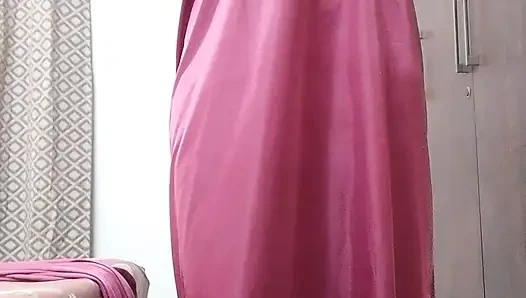 Tubuh seksi dan gaun seksi