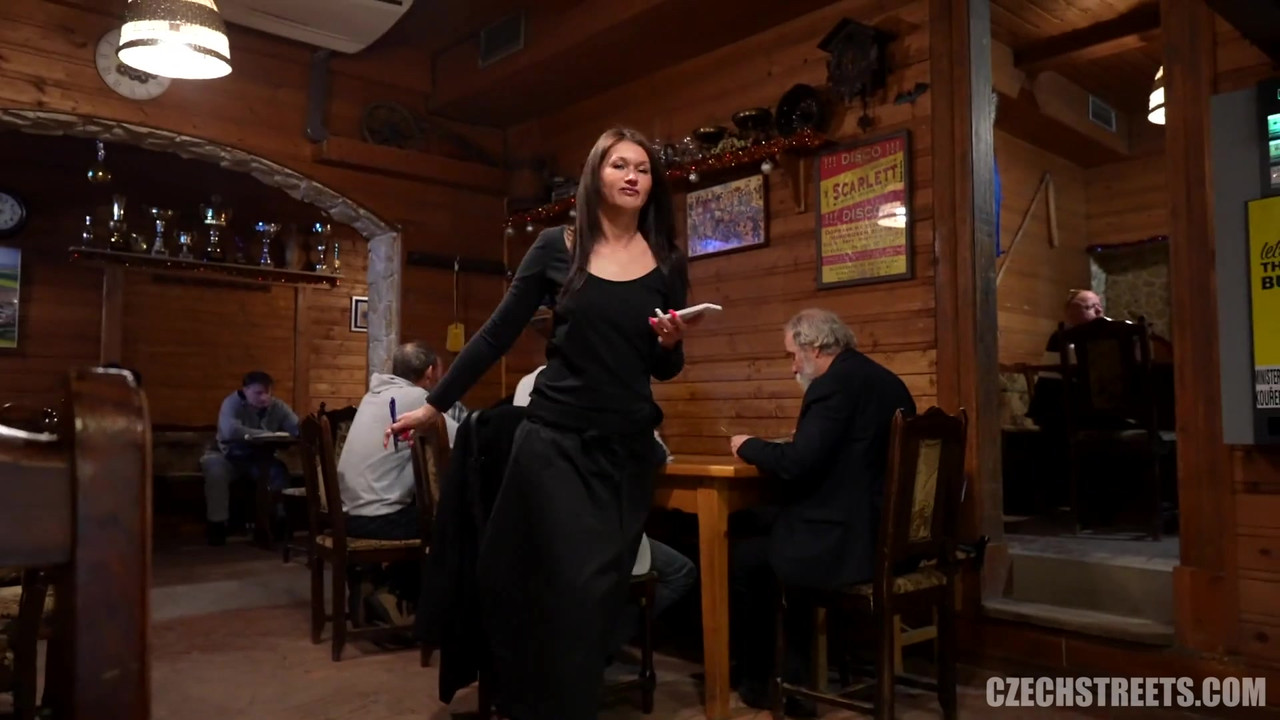 Czech Streets - 圣尼古拉斯群交派对