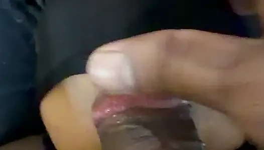 Desi Girl Sucked the Penis with Her Mouth and Took Out the Water.