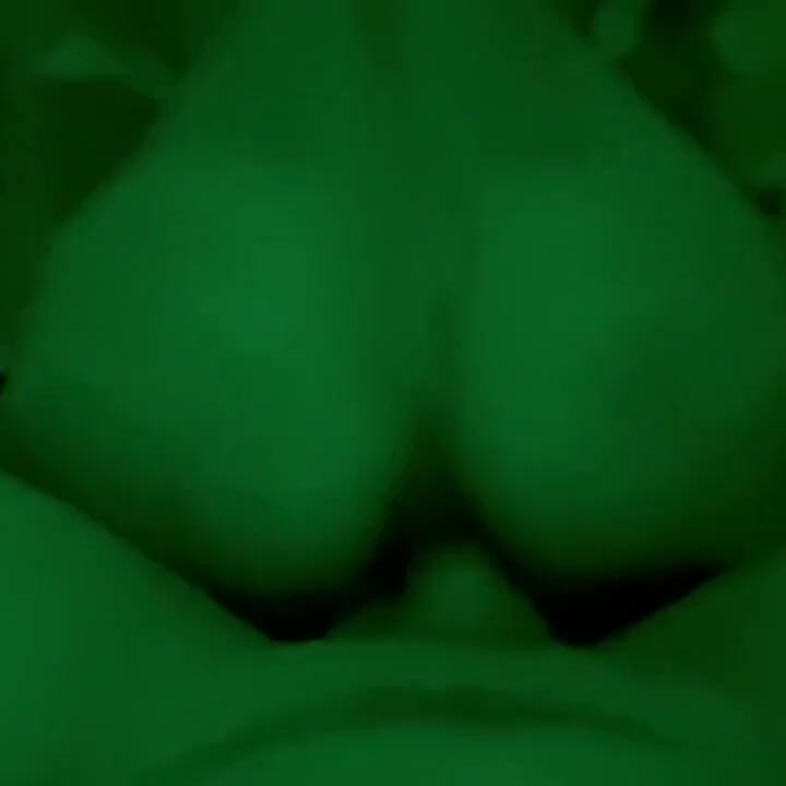 Une salope chevauche