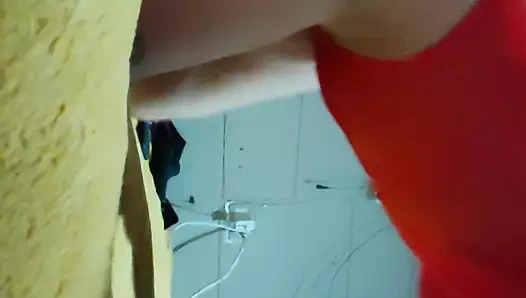 Lusi не любит носить бикини