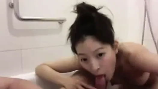 Chinese girl sucking dick