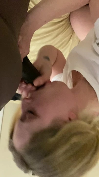 Pawg deepthroat