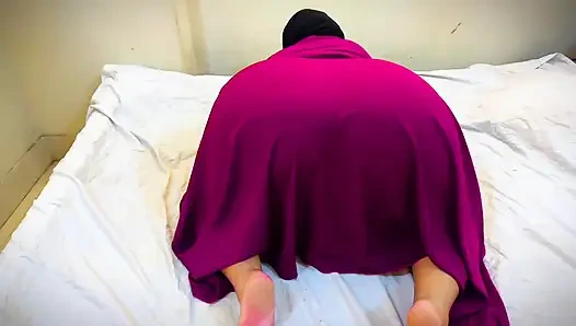 I Can't Start My Day Without Pillow Humping because i'm super hot MILF women from arab