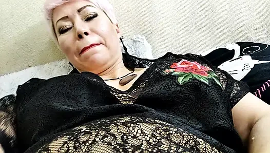 Mature Russian babe and her big adorable pussy .!. ))