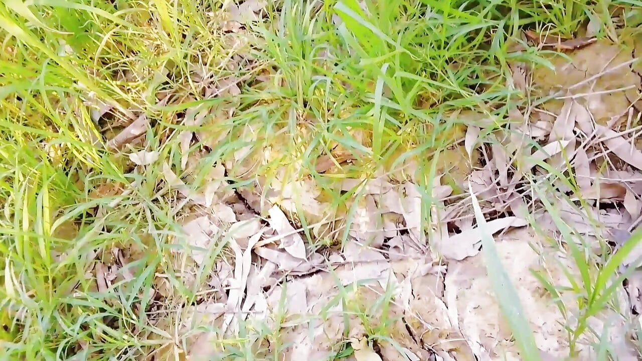 Mamma indiana e figliastro kheton mein choda bahut maja aaya