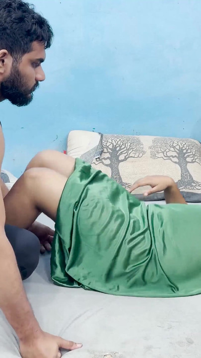 Mallu Girl Body Massage and Hard Fuck in Bedroom While Massaging Seduce Malayali Girl and Fuck