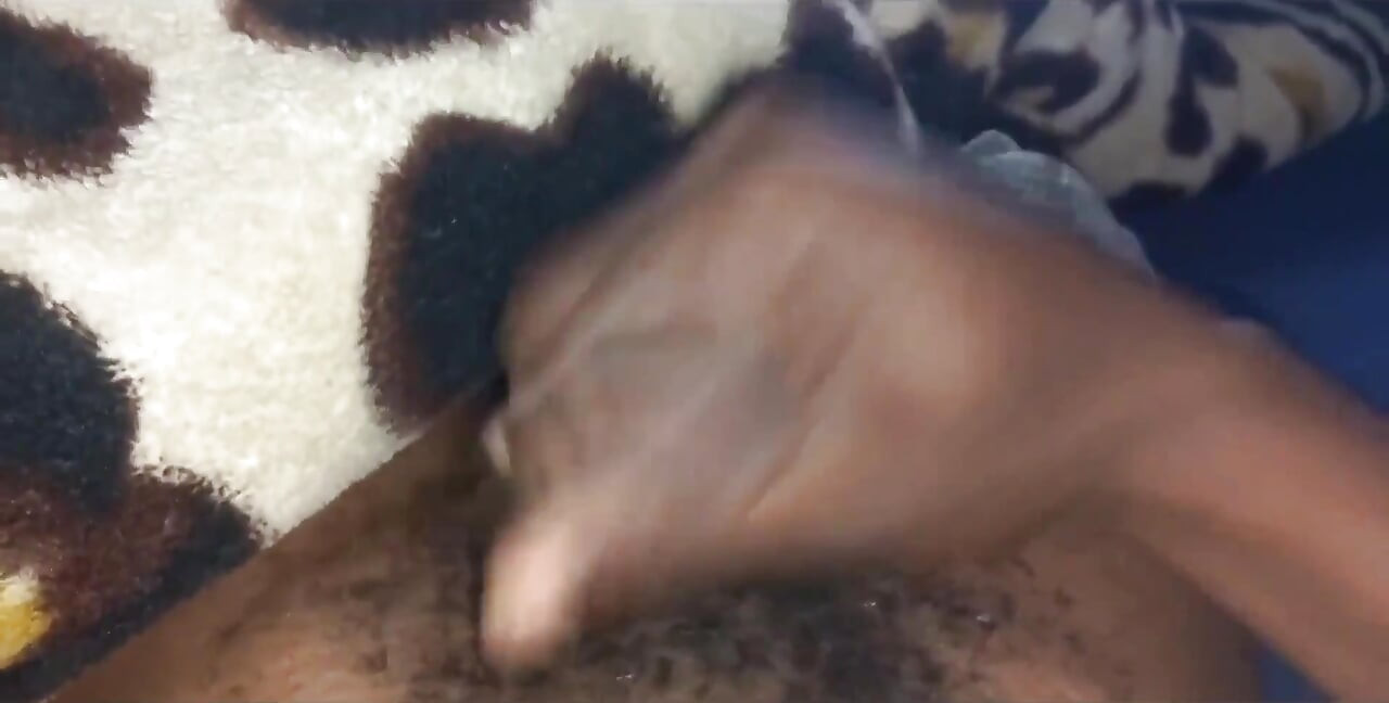 Cuming Hard on My Tummy